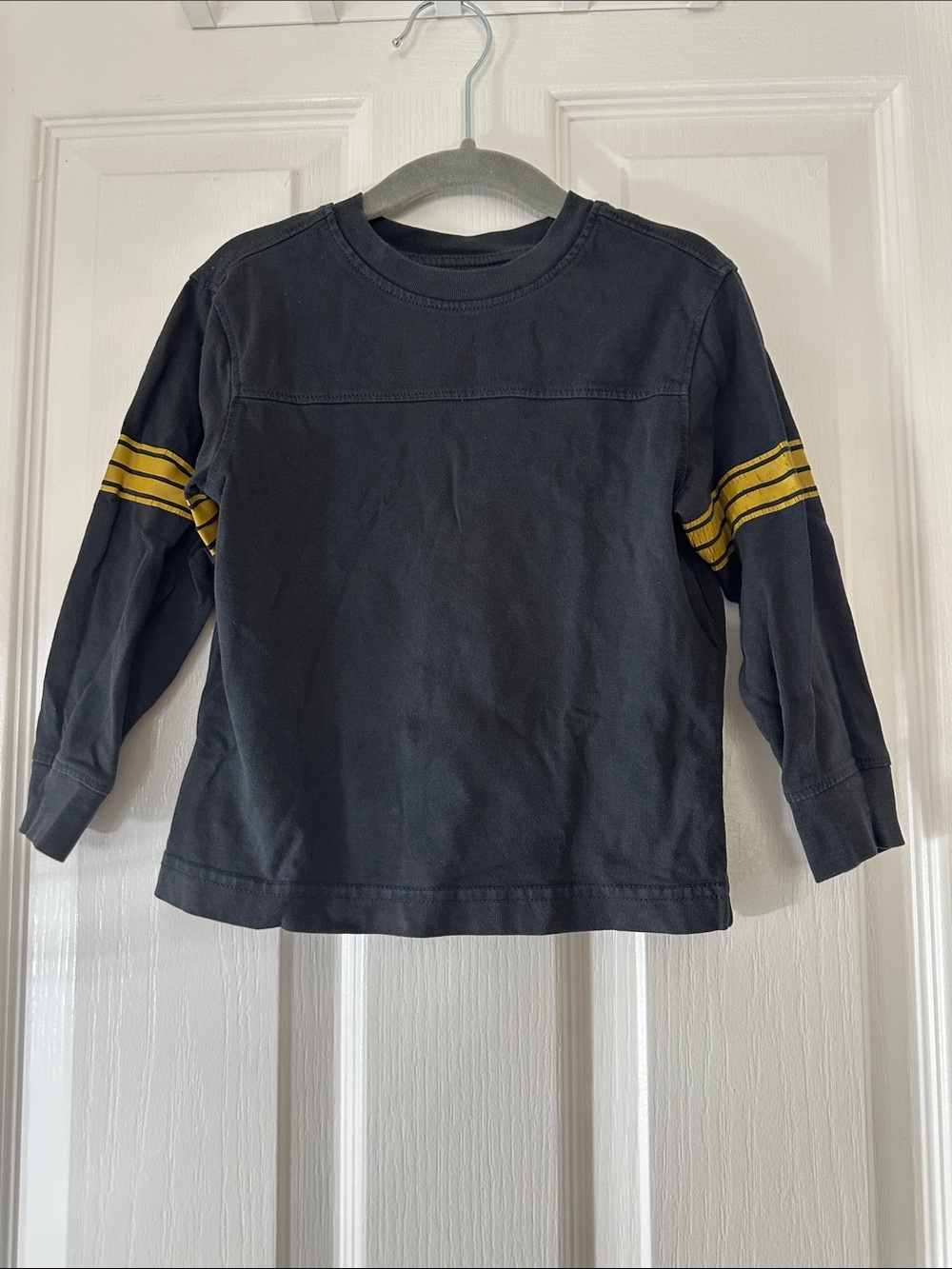 Old Navy Long Sleeve Crewneck Tee in Charcoal with Yellow Stripes